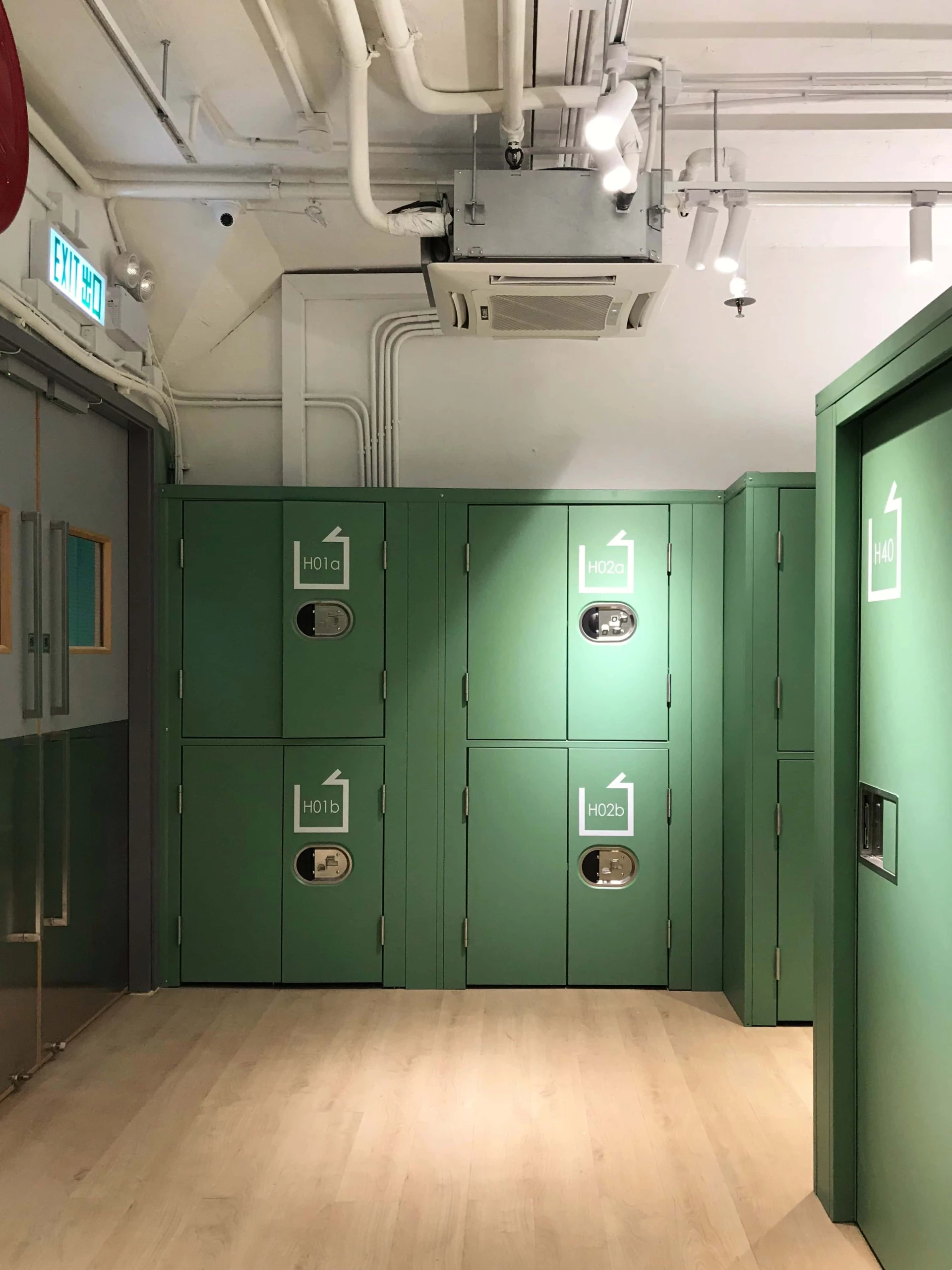 Tuen Mun Hoi Cheung Storage double deck lockers