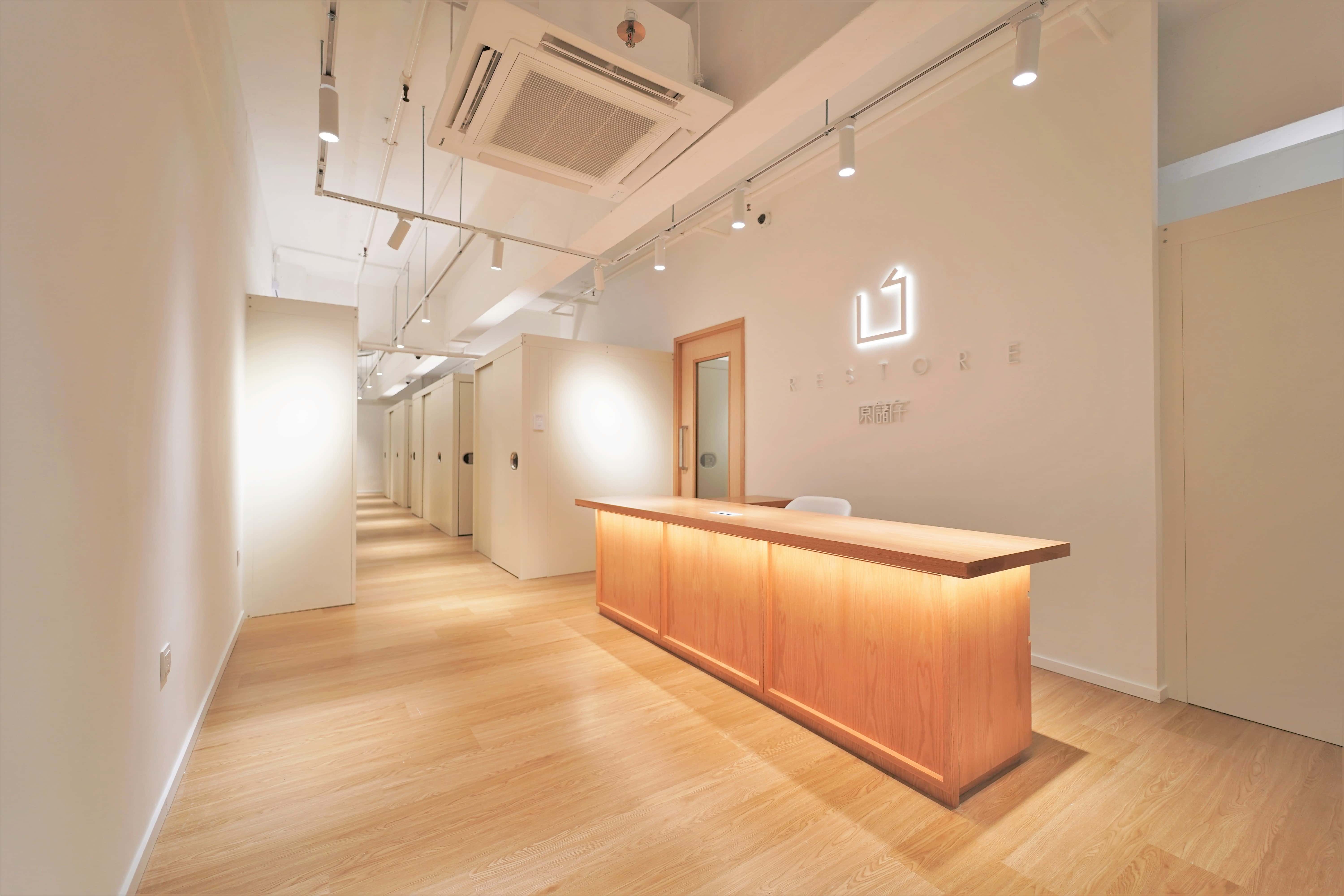 Wong Chuk Hang Storage reception